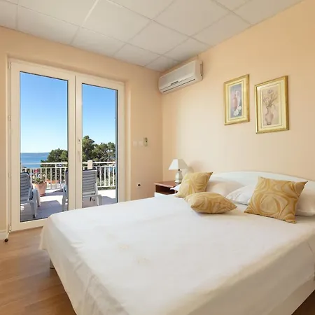 Apartman By The Sea Sumartin, Brac - 2940 *